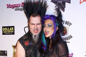 xwayne_static_wife