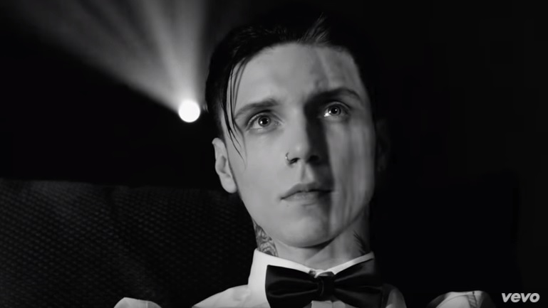 X \ Andy Biersack (andyblack@)