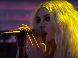 The Pretty Reckless on Conan Take me down