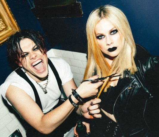 Avril Lavigne and YUNGBLUD release collaboration 'I’m A Mess'