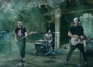 Blink-182 'One More Time' music video