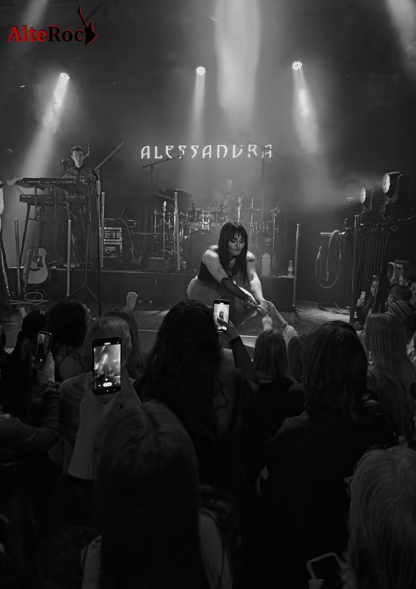 Alessandra live Queen of Kings Tour, Tallinn 2024 - AlteRock - 11