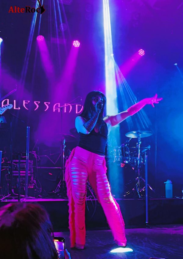 Alessandra live Queen of Kings Tour, Tallinn 2024 - AlteRock - 12