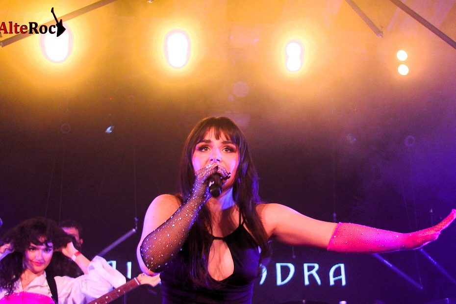 Alessandra live at Club Hollywood, Tallinn - AlteRock - 6