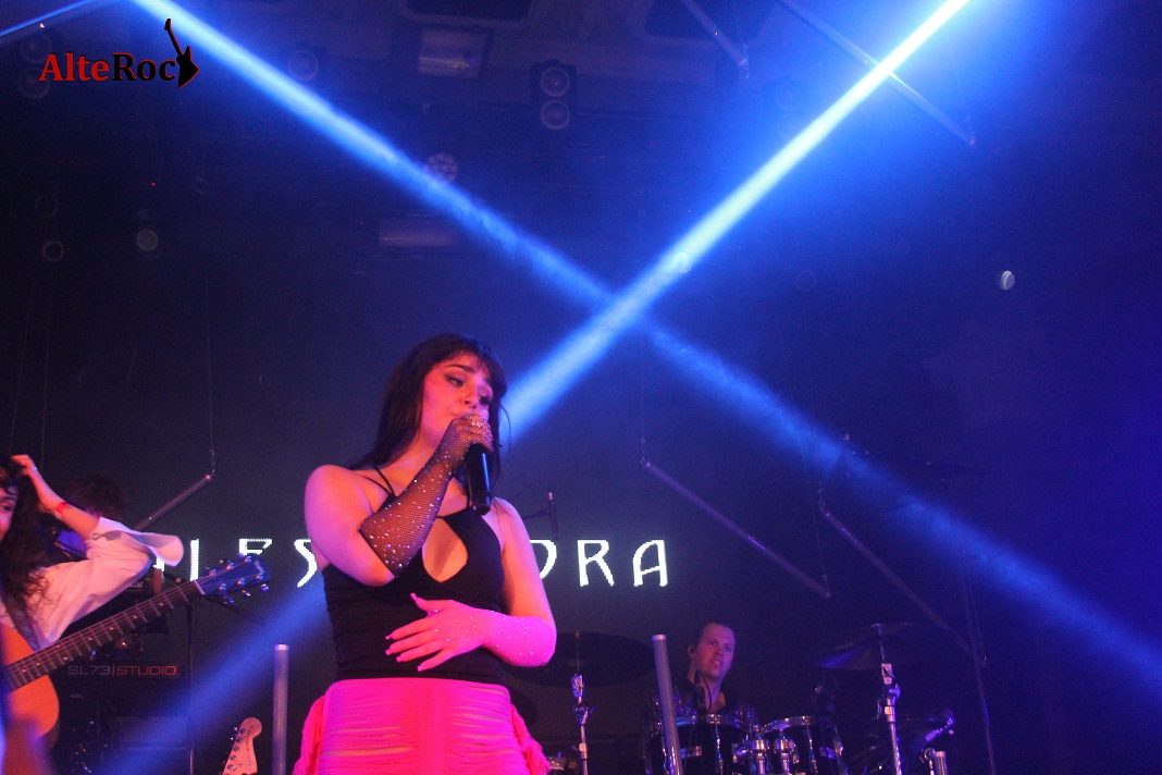 Alessandra live at Club Hollywood, Tallinn - AlteRock - 25