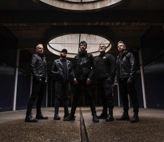Pendulum band